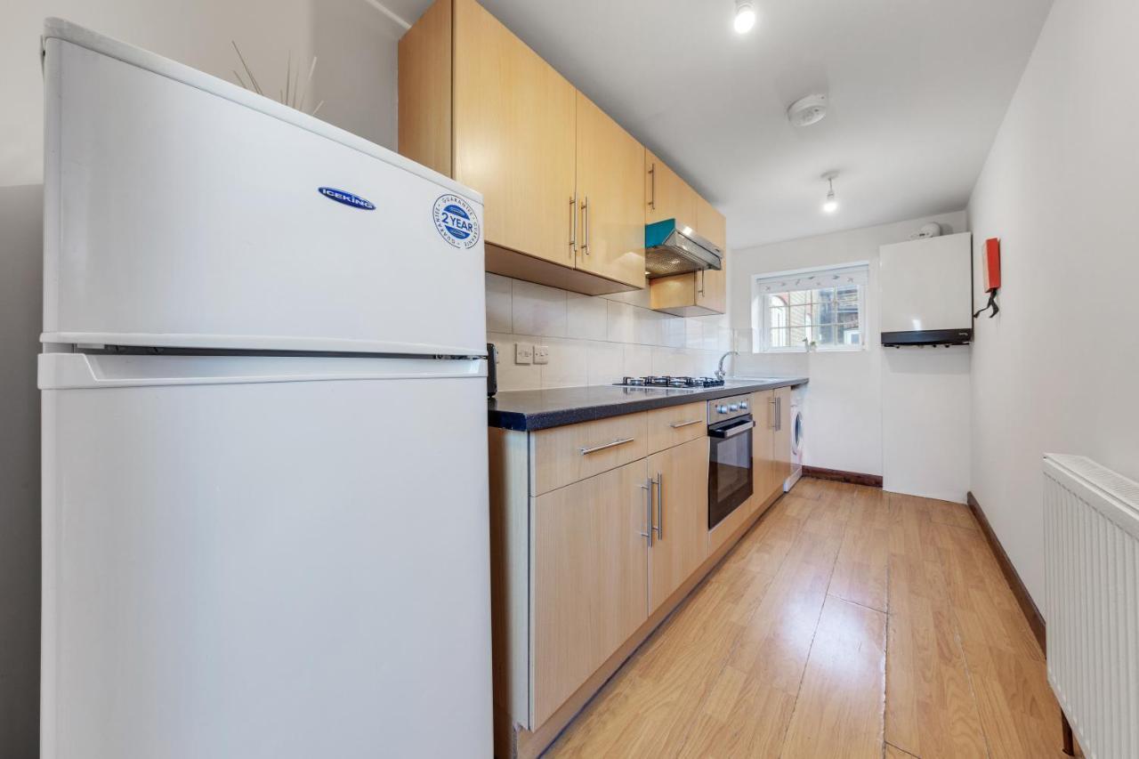 Апартаменты Cozy 1 Bed/Sleep 3/ Лондон Экстерьер фото